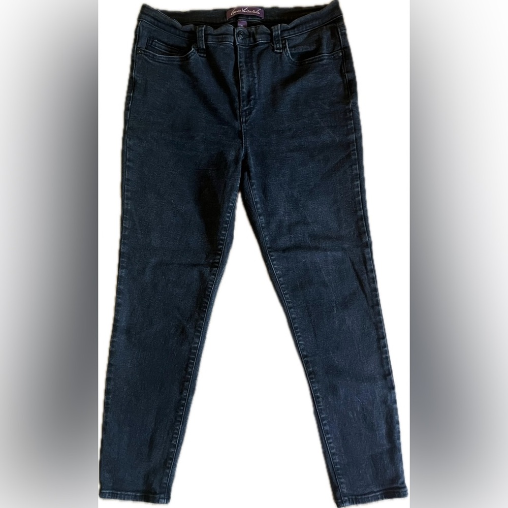Gloria Vanderbilt Women's Black Skinny Jeans. Size XL (16-18)